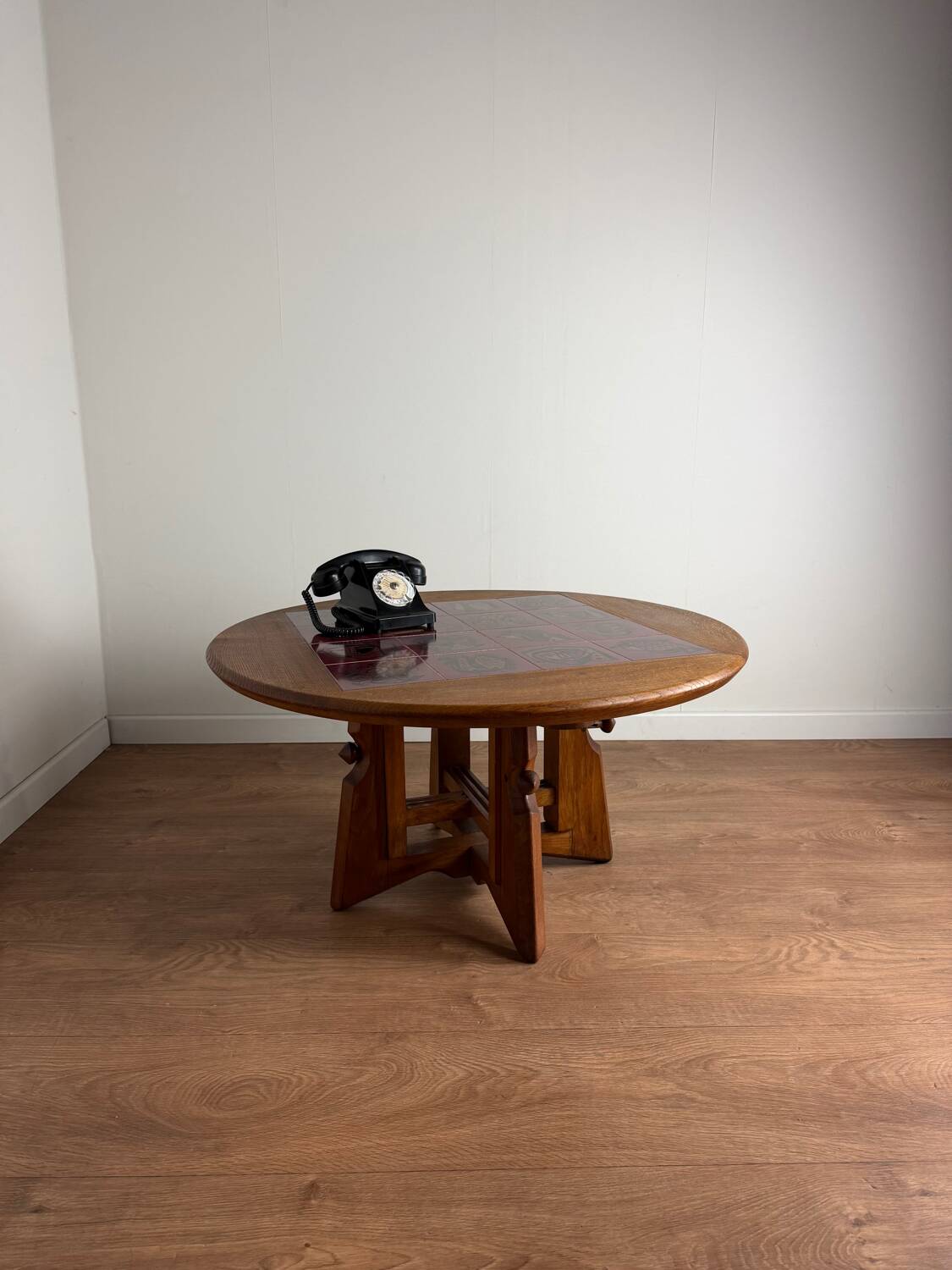 Height-adjustable table in oak and ceramic – Guillerme & Chambron, France