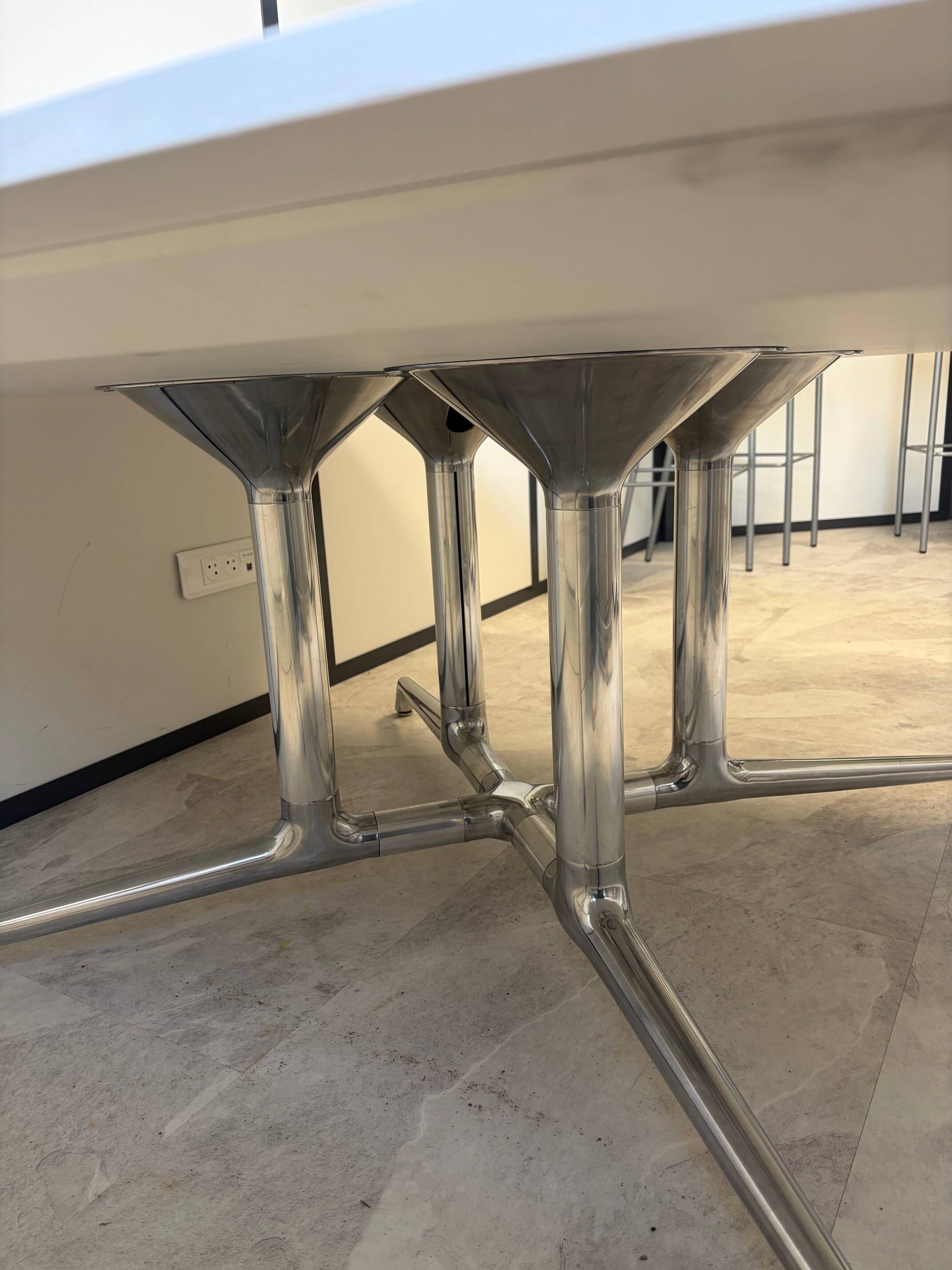 Large table