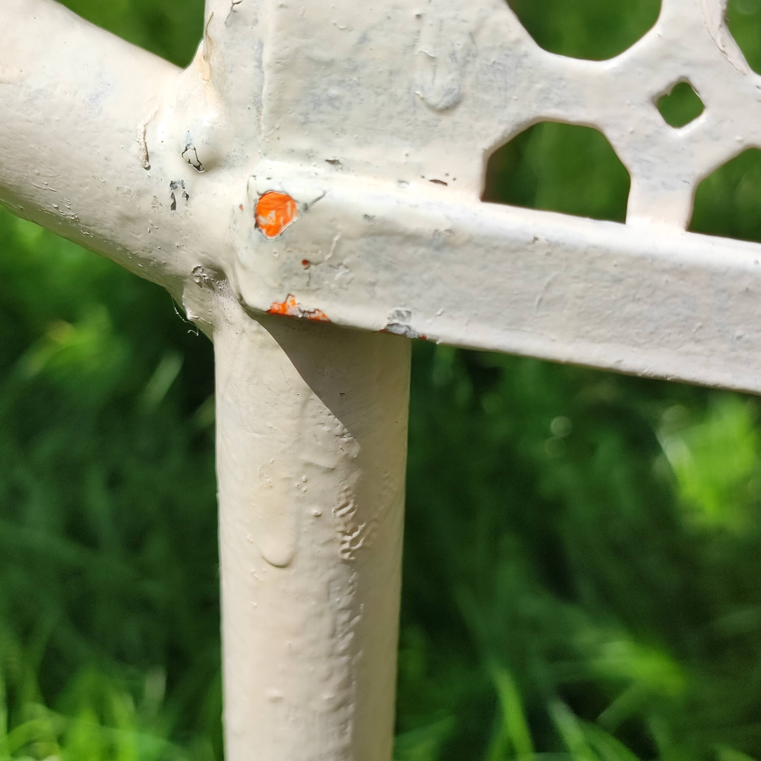 Armchairs and garden chairs 50/60s