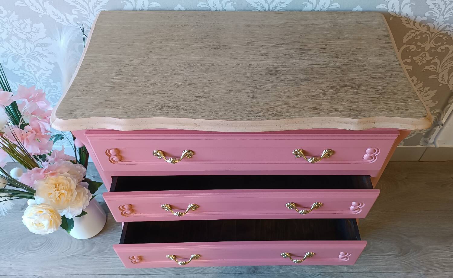 Refurbished chest of drawers
