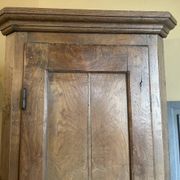 Armoire d'angle provinciale XIXe siècle noyer/chêne