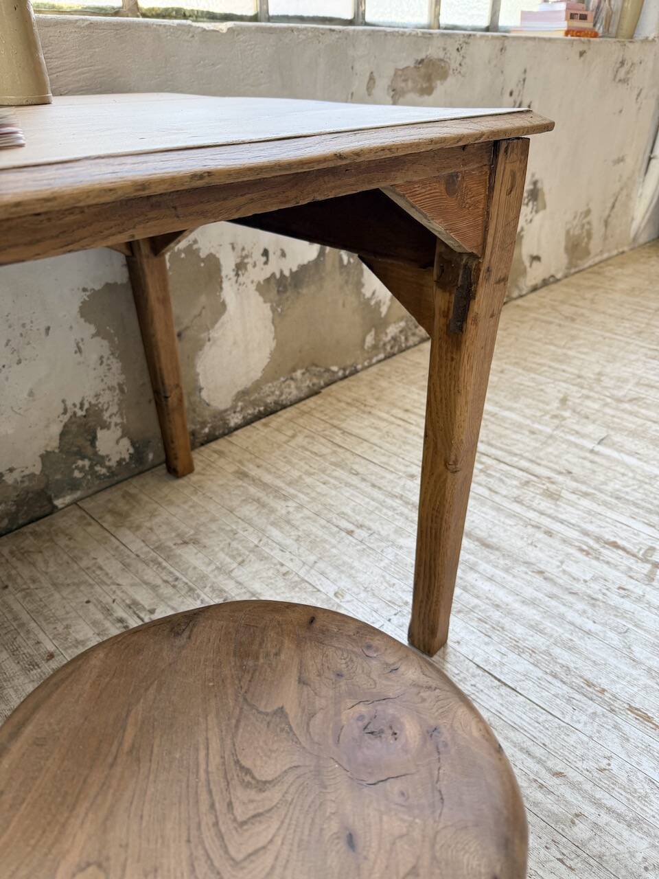 Oak desk with spindle legs, 1950s
