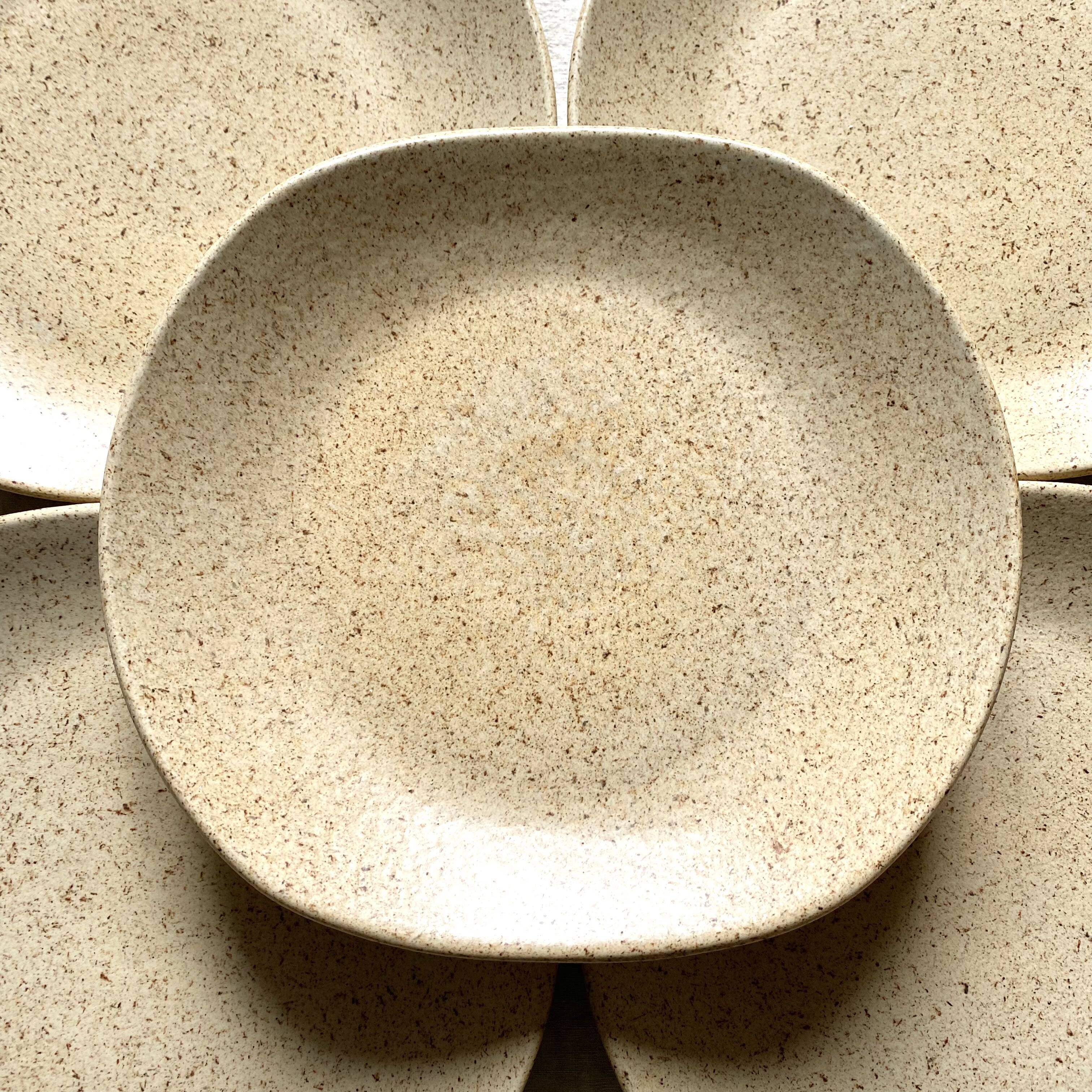 Stoneware plates