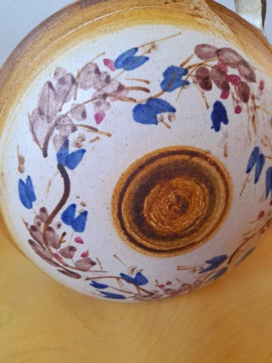 Ceramic vase