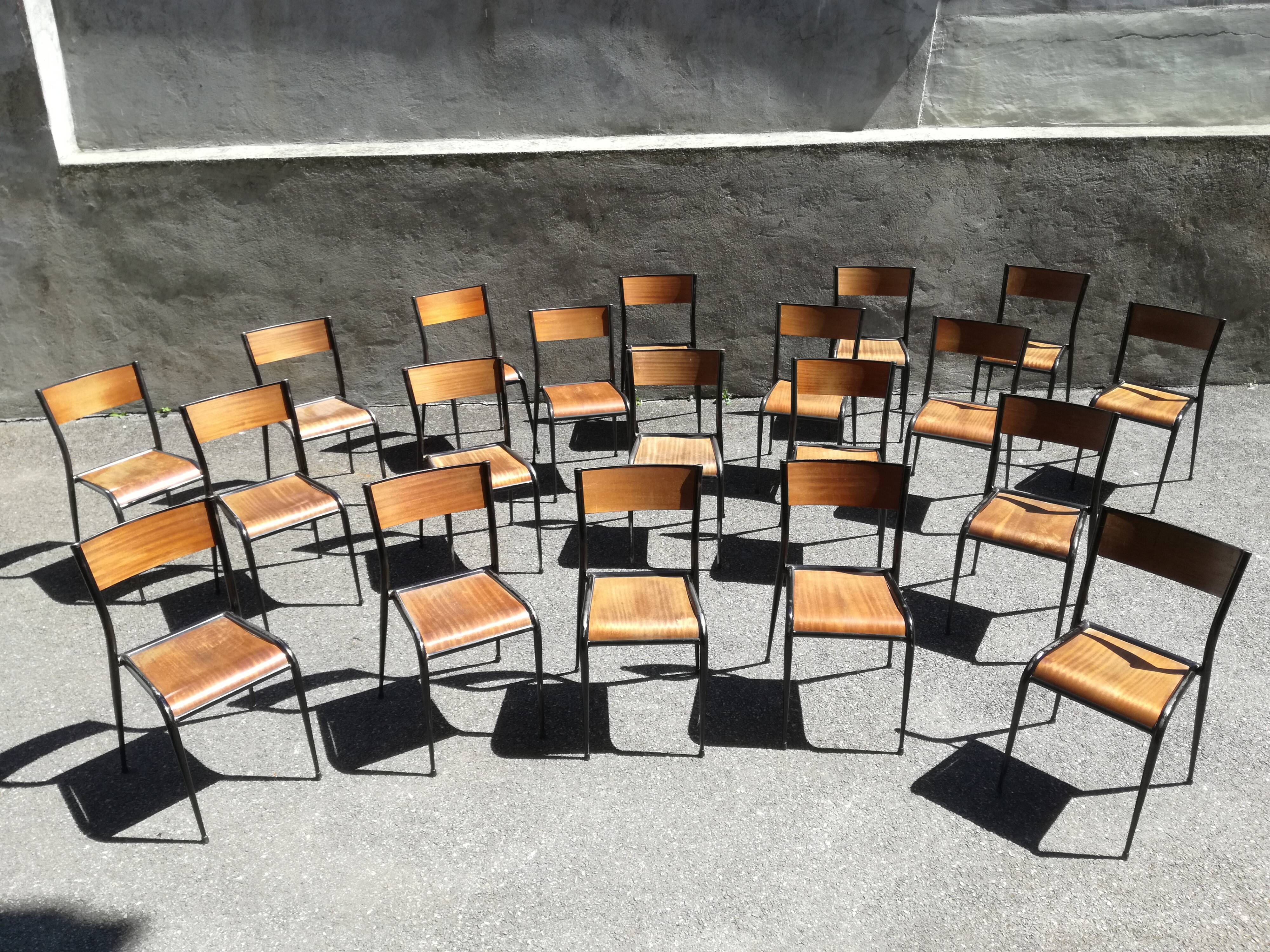 Lot of 20 school chairs
