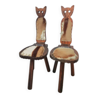 Brutalist cowhide cat tripod chairs / labeled made in Spain foldable backrest 1960s