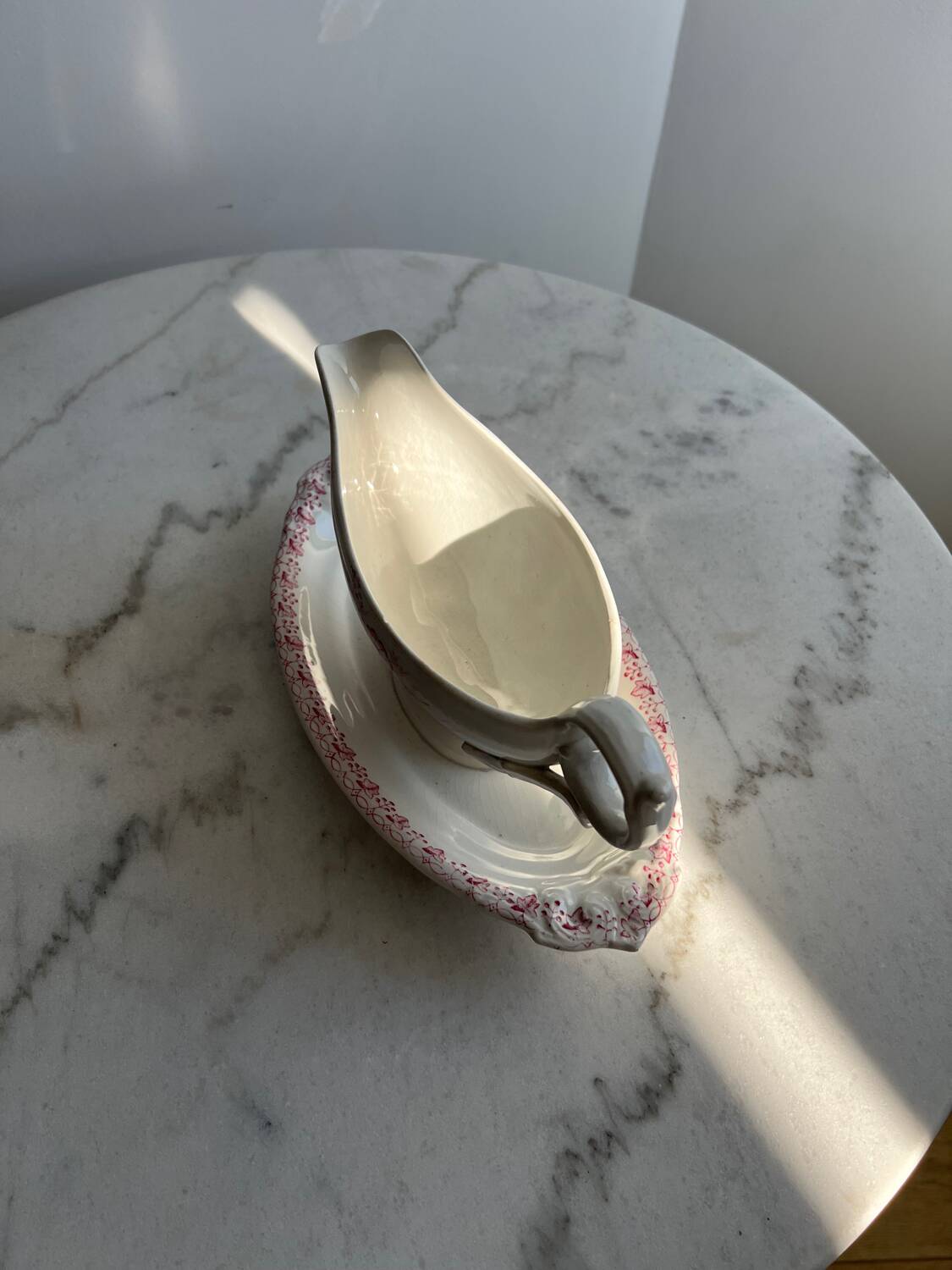 Onnaing Harvest Collection Sauceboat, Iron Earth