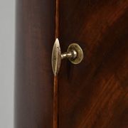 Rare Somno with two doors in Burl Mahogany, Empire period – Early 19th century