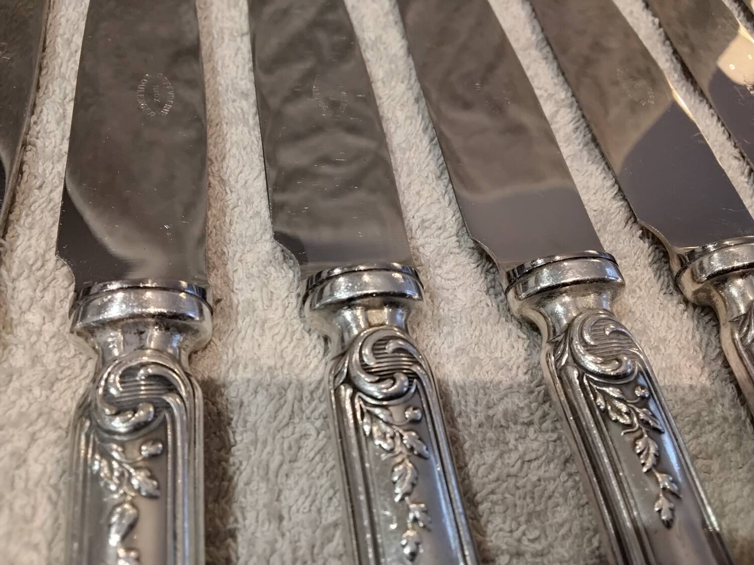 12 silver-plated metal table knives Boulenger LXV demi riche