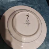 Delft plate with flower decoration