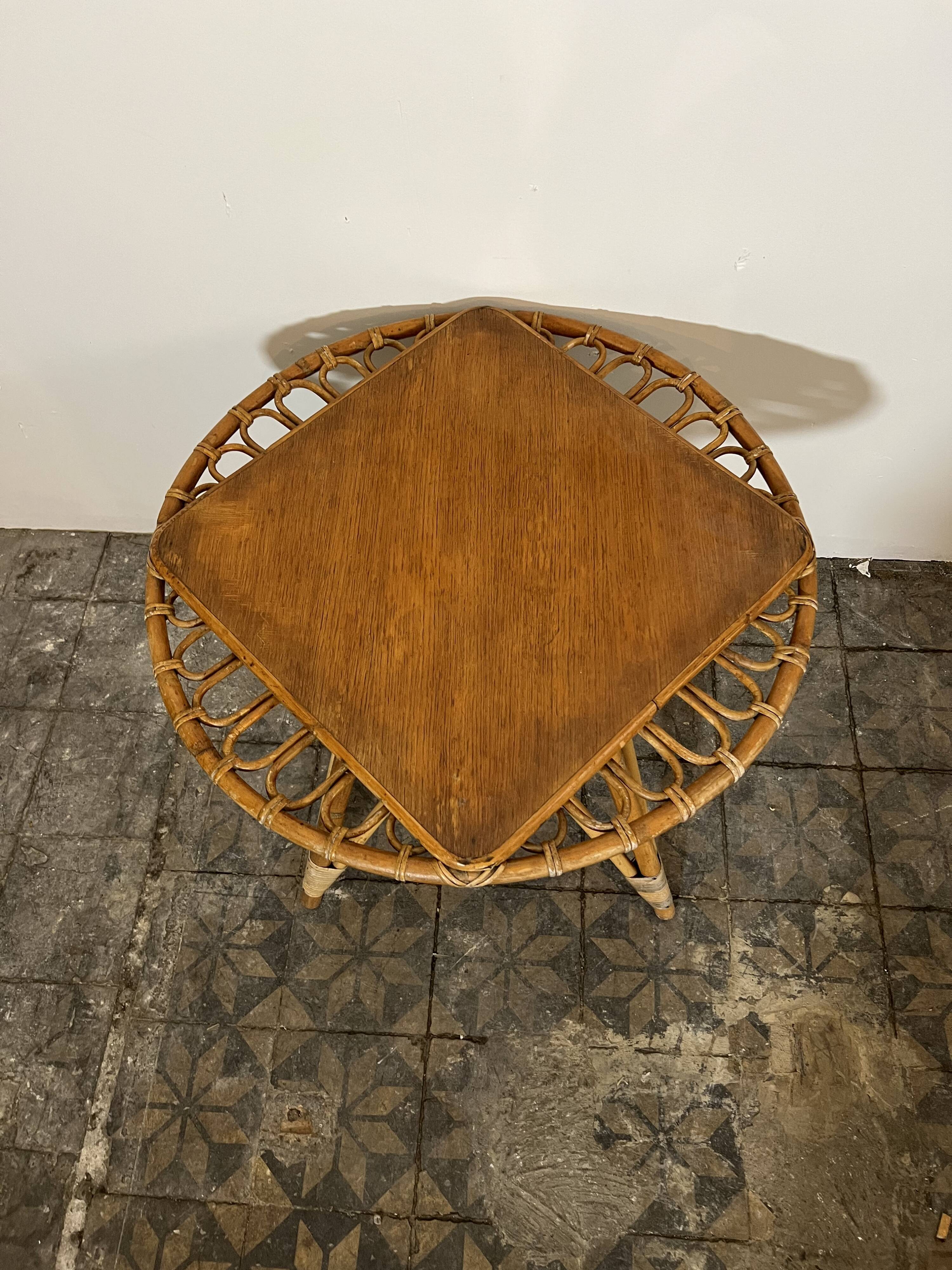 Table basse en rotin vintage