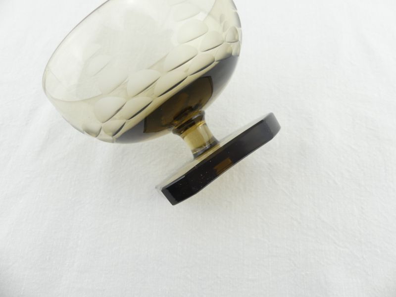 11 Art Deco smoked glass champagne glasses