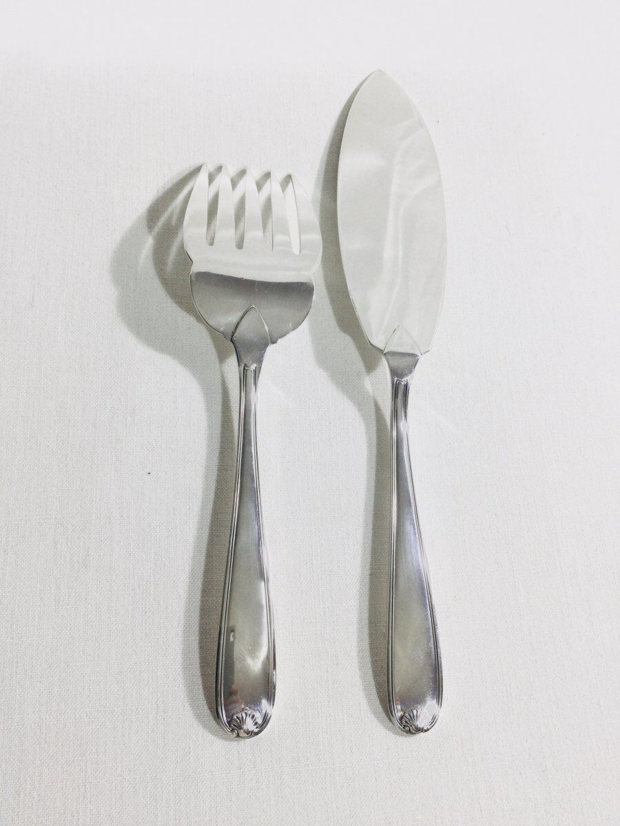 Christofle Berain pattern fish serving cutlery