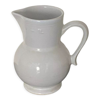 Pitcher