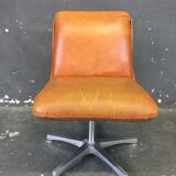 Pollock style armchair