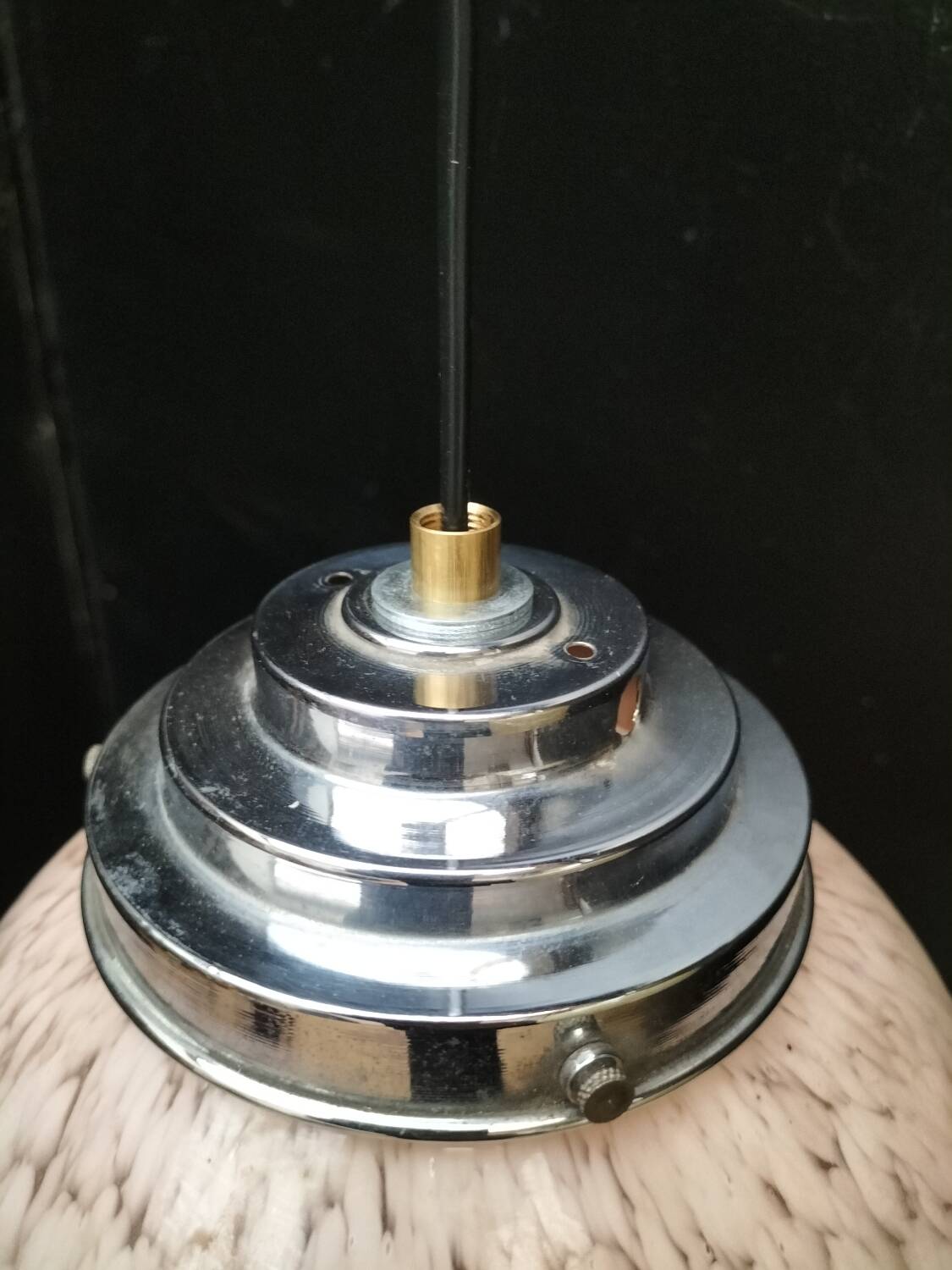 2 glass suspensions from Clichy