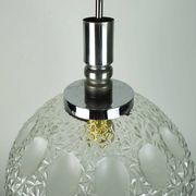 Lustre du milieu du siècle Richard Essig en verre structuré et chrome des années 1960-70.