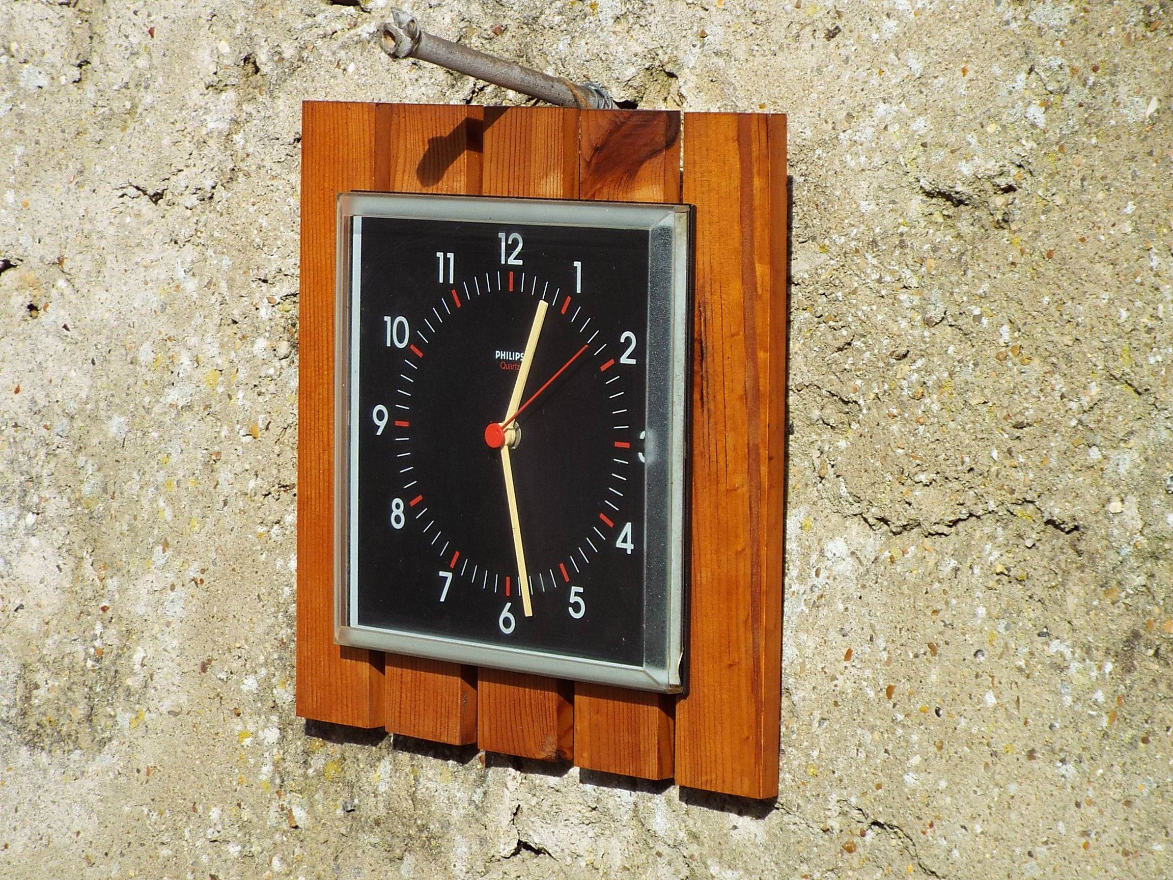 Philips vintage wooden wall clock