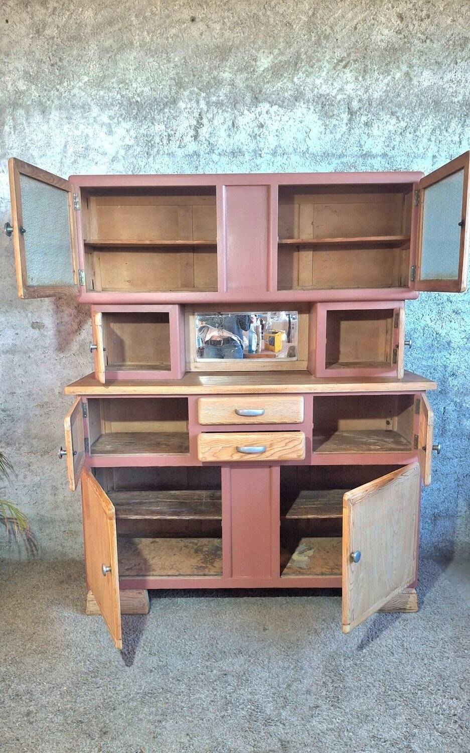 Mado two-body vintage kitchen buffet from the 1950s – cathedral glass