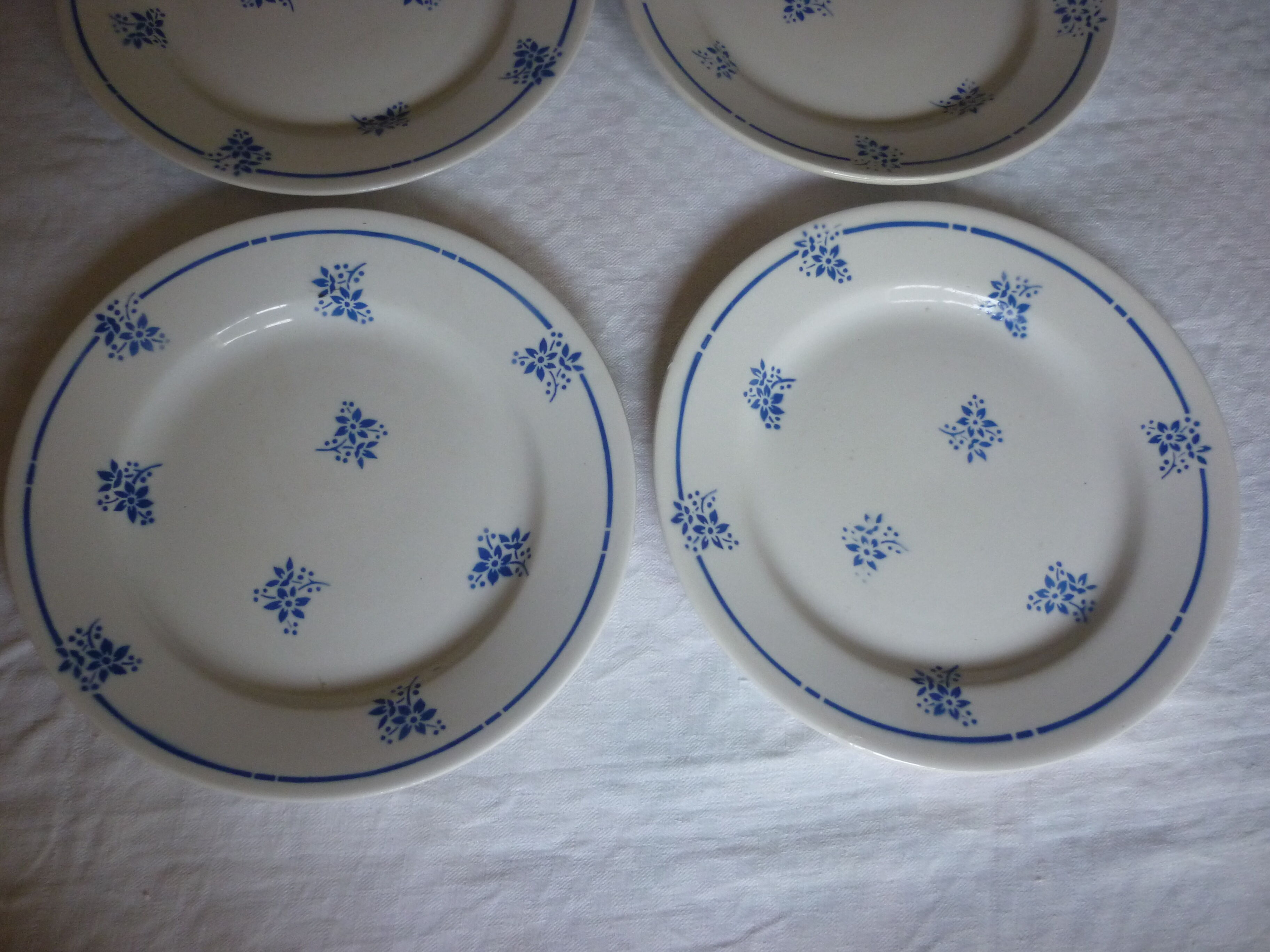6 plates flat earthenware hamage wolves blue flowers mill