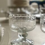 5 bubble glass cups.