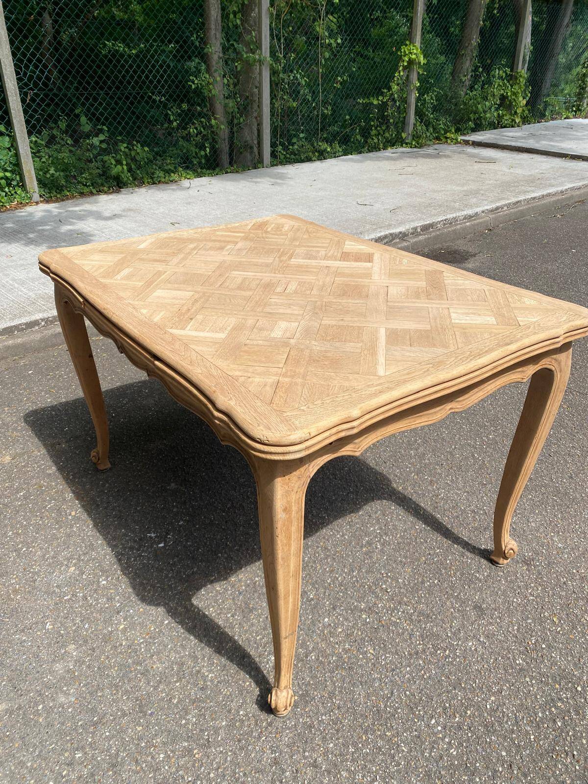 Renovated Louis XV extendable dining table in solid oak 120-200cm