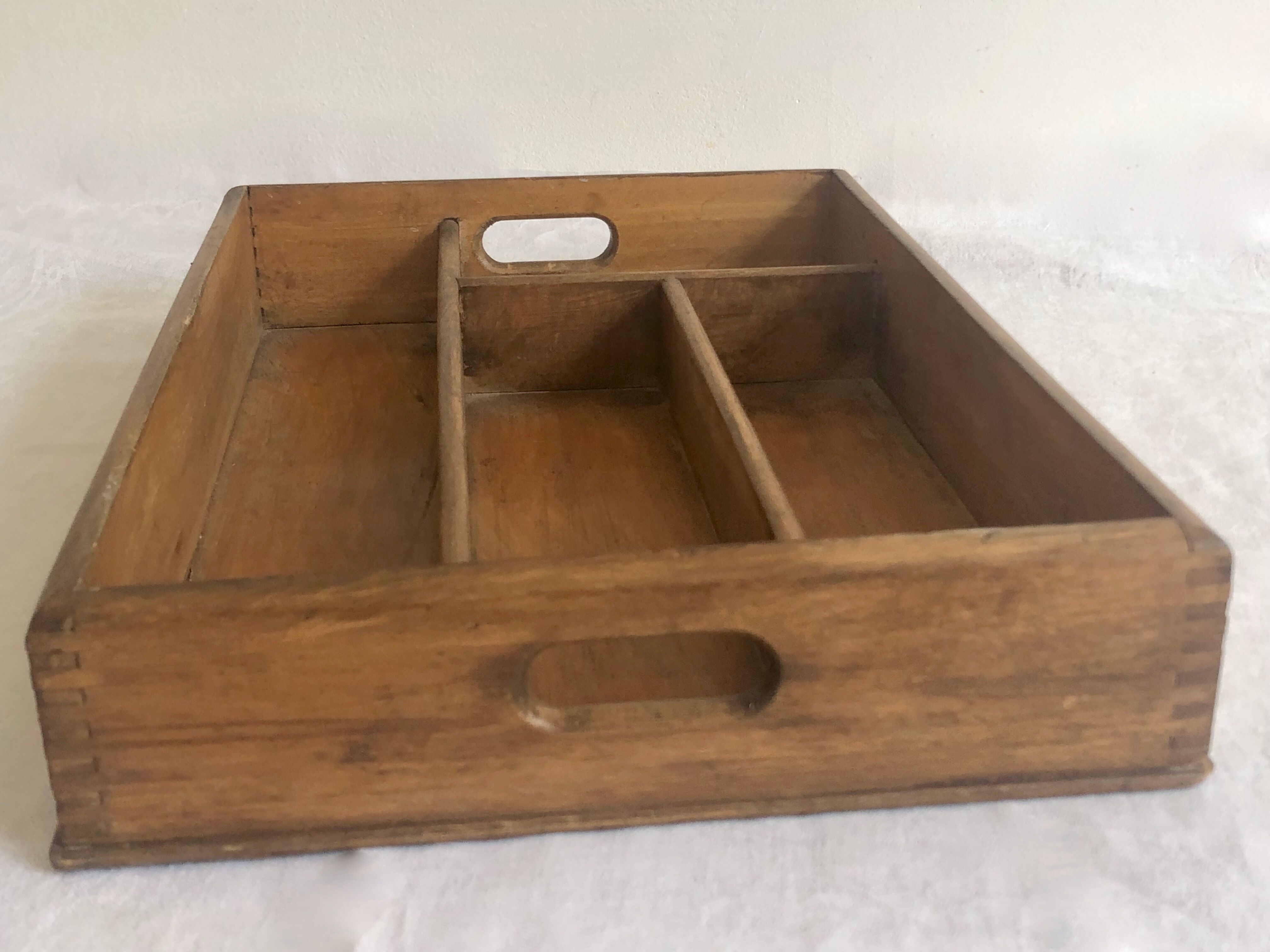 Range-couverts en bois