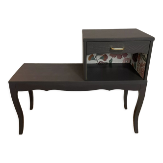 Telephone cabinet