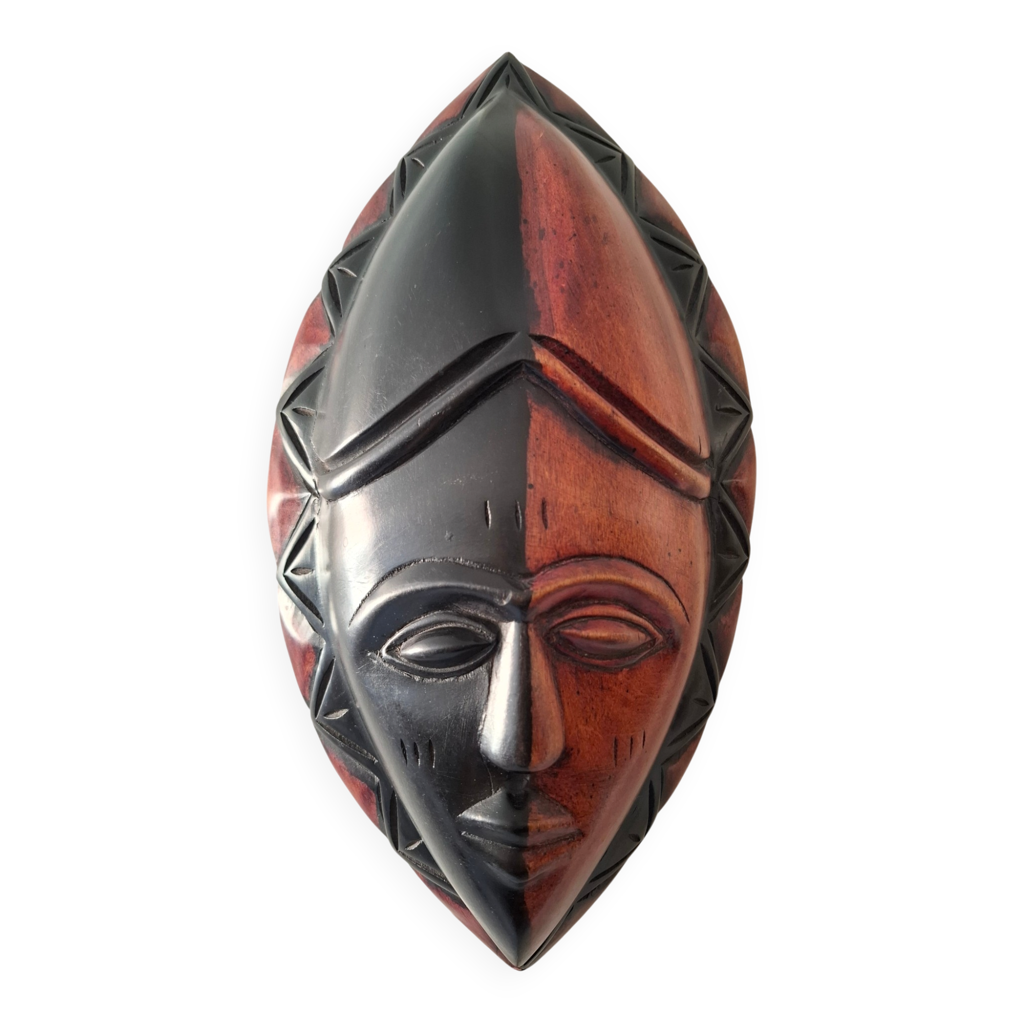 Masque africain en bois art tribal