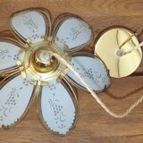 Fleur en verre cerclée de laiton