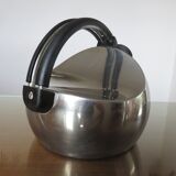 Design kettle Flavio Sambinelli for Carlo Giannini
