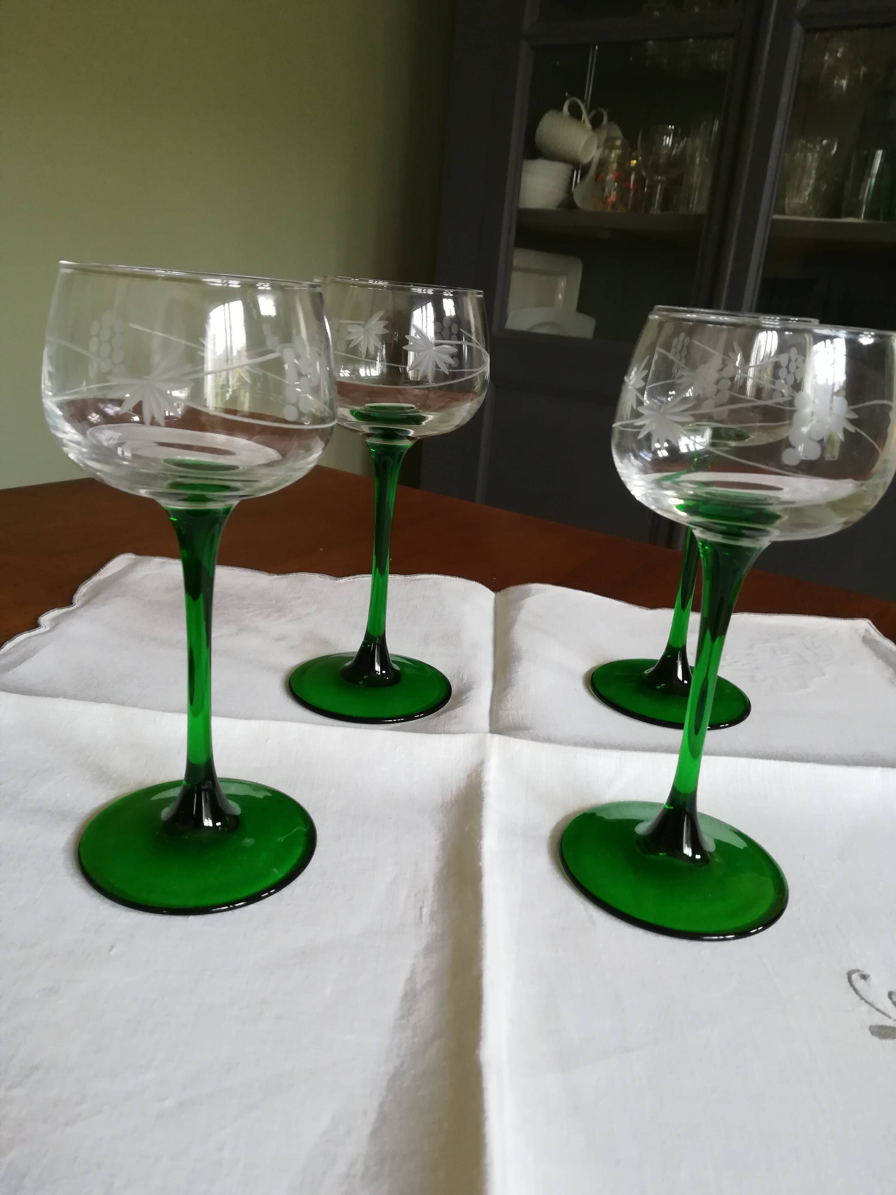4 engraved Alsace wine glasses green feet
