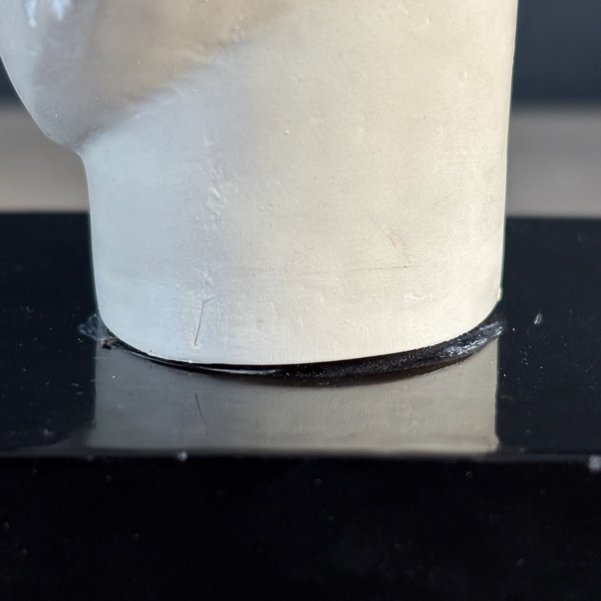 Tête en plâtre - Sculpture sur socle
