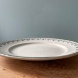 Old round plate in earthenware Moulin des Loups and Hamage, Georgette model