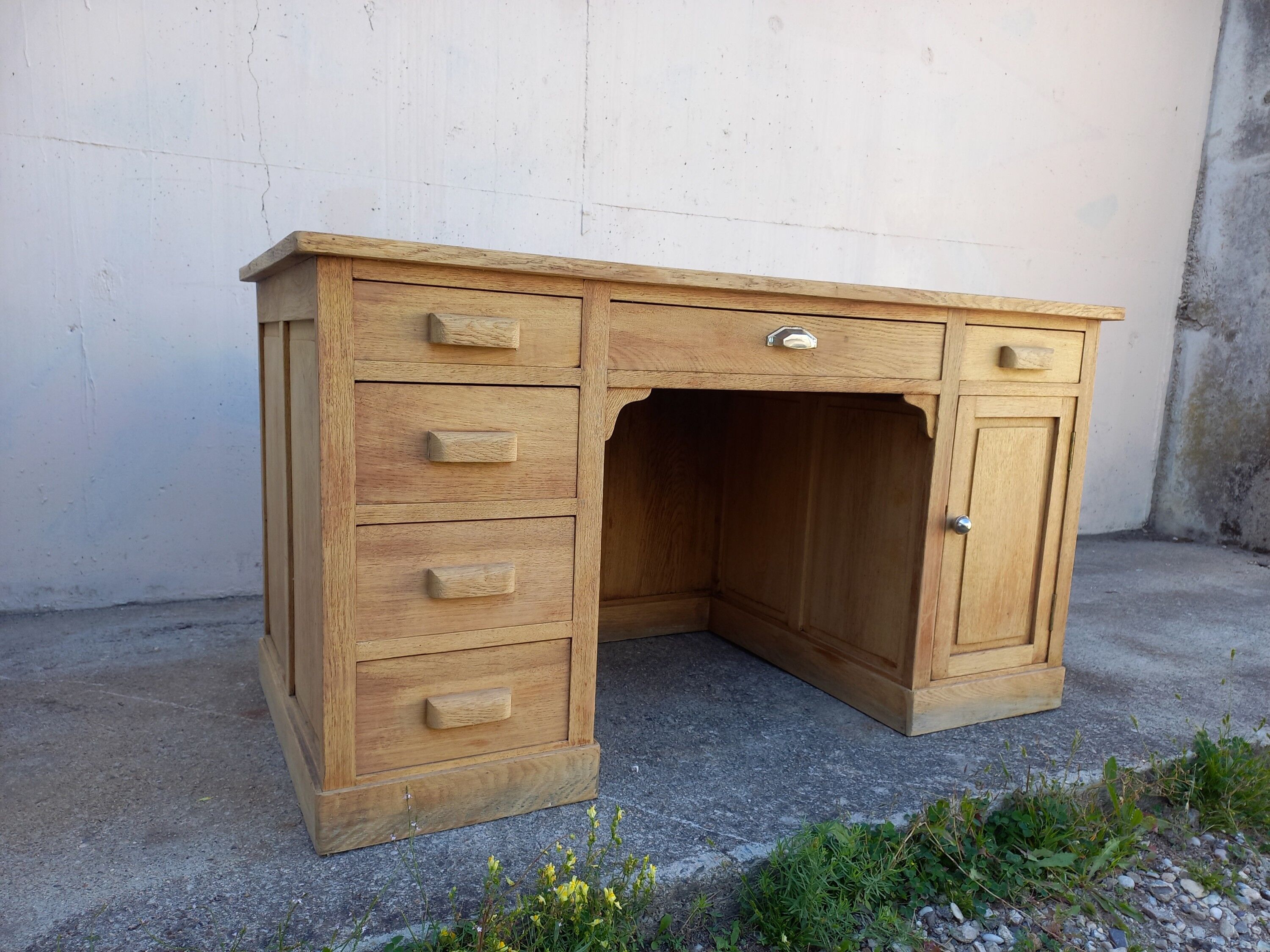Minister's office in solid oak
