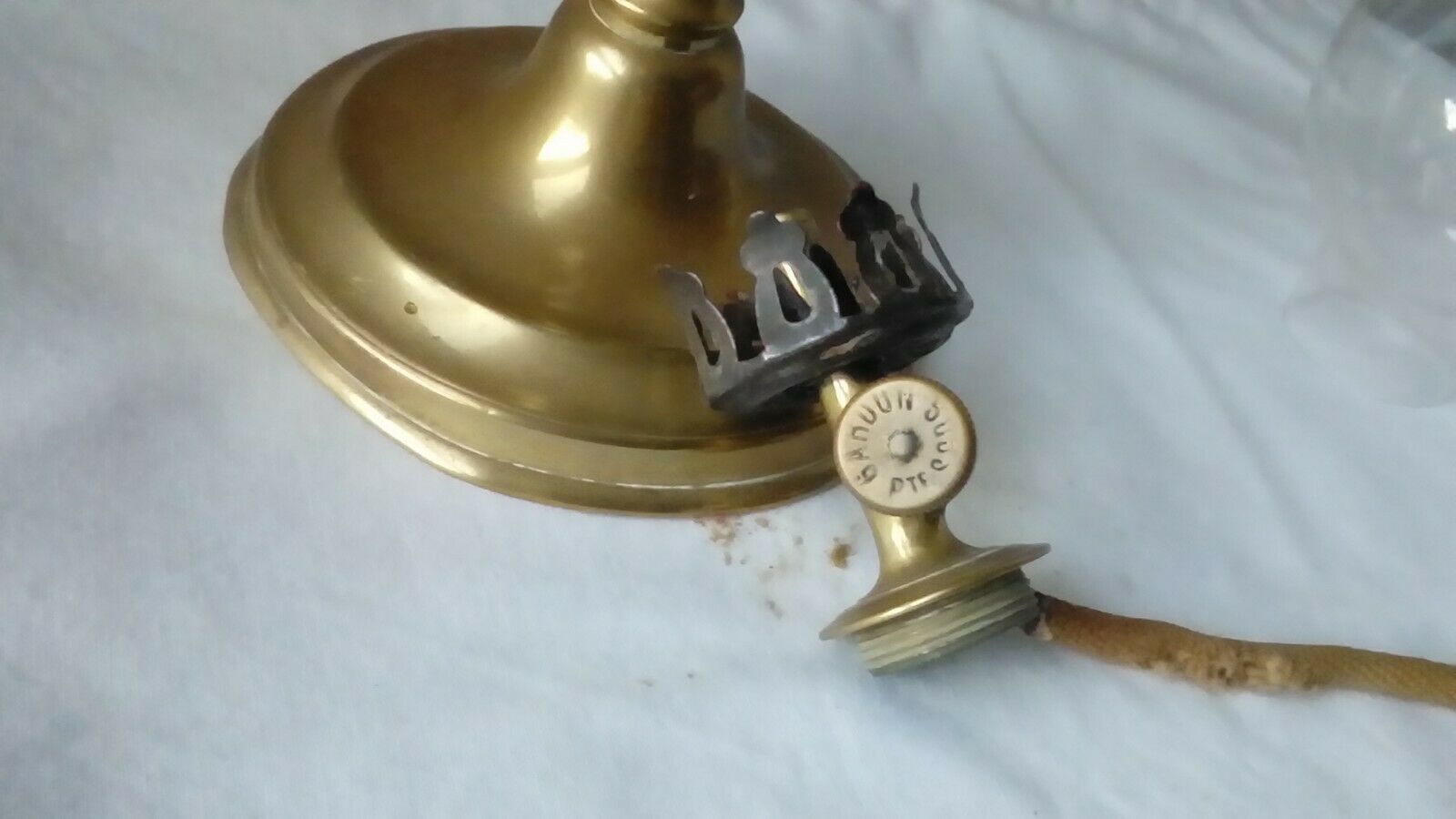 Copper oil lamp gardon pigeon lamp end 19 eme