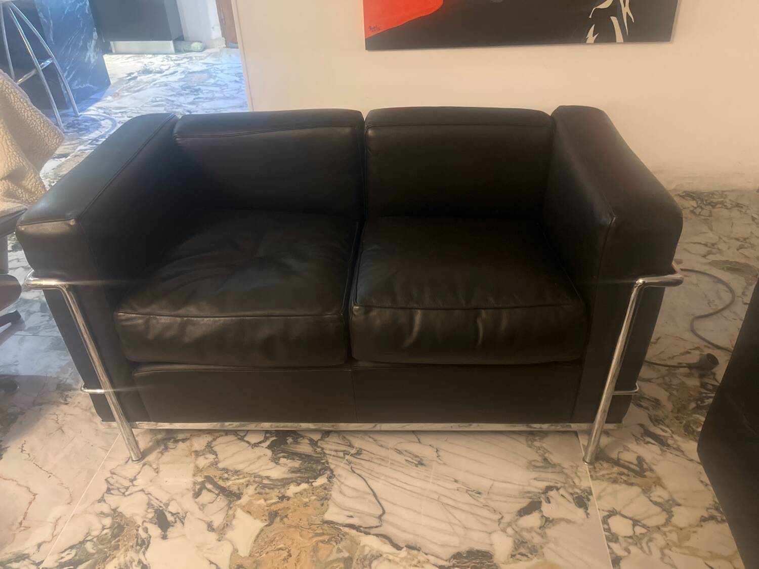 Canapé LC2 en cuir noir – Cassina, Le Corbusier / Perriand / Jeanneret