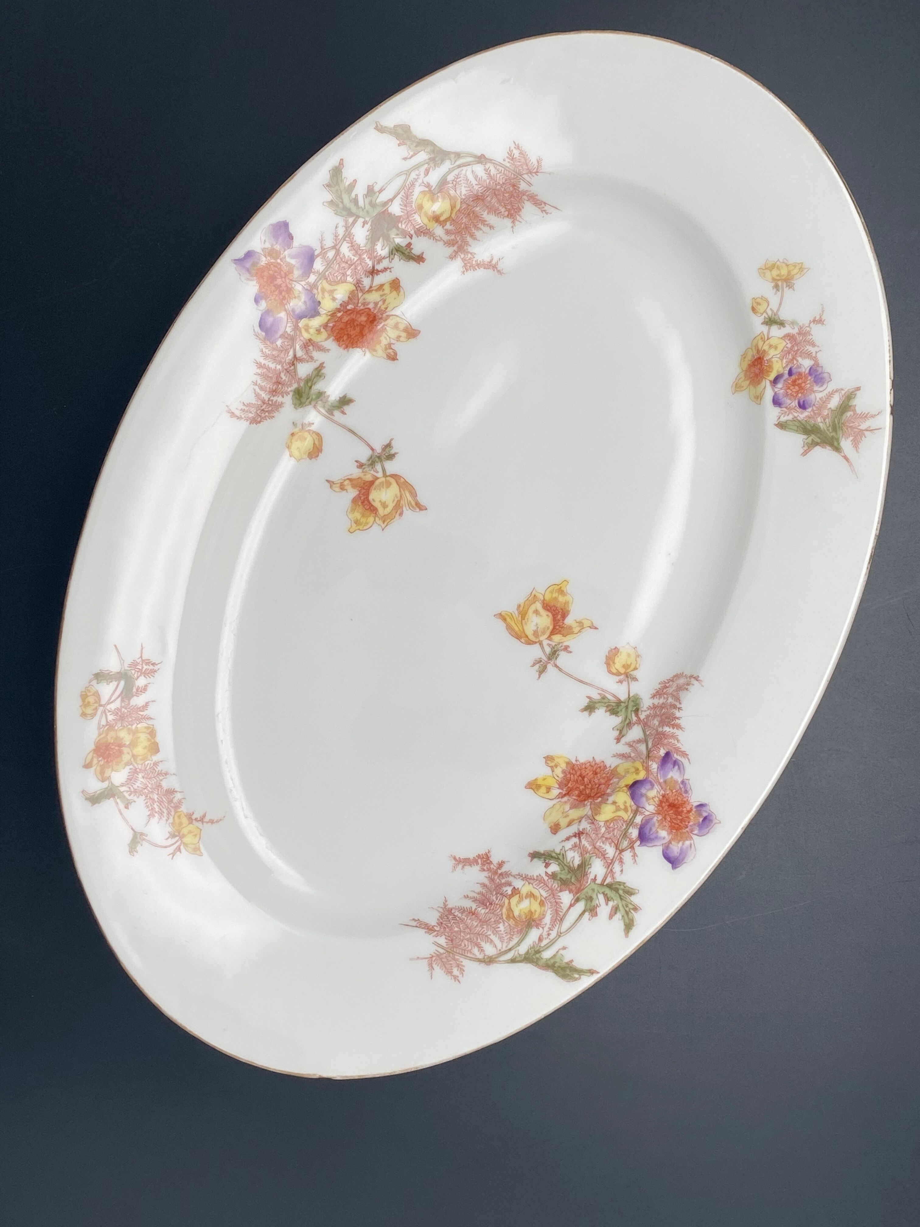 Dish Limoges patterns small yellow and purple flowers