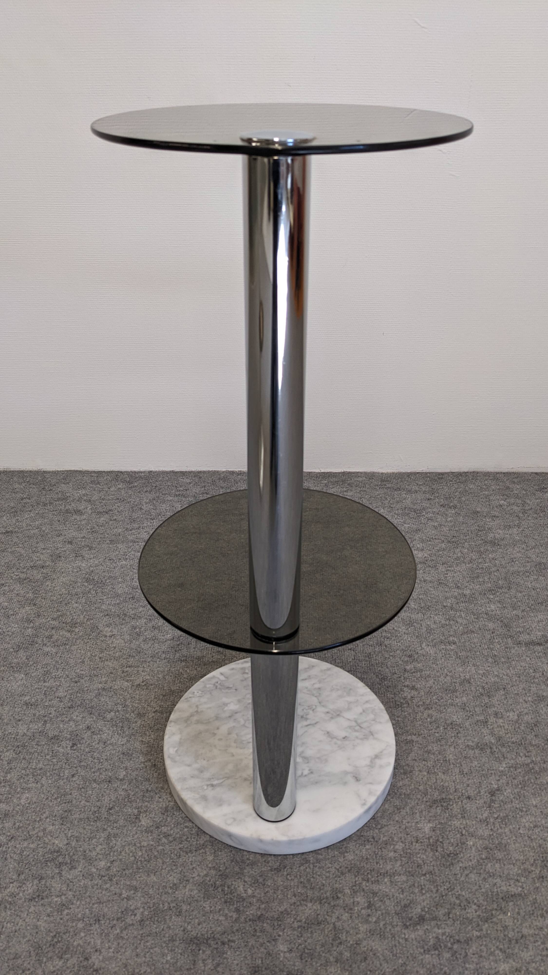 Pair of side tables or end tables Space Age, France circa 1970.