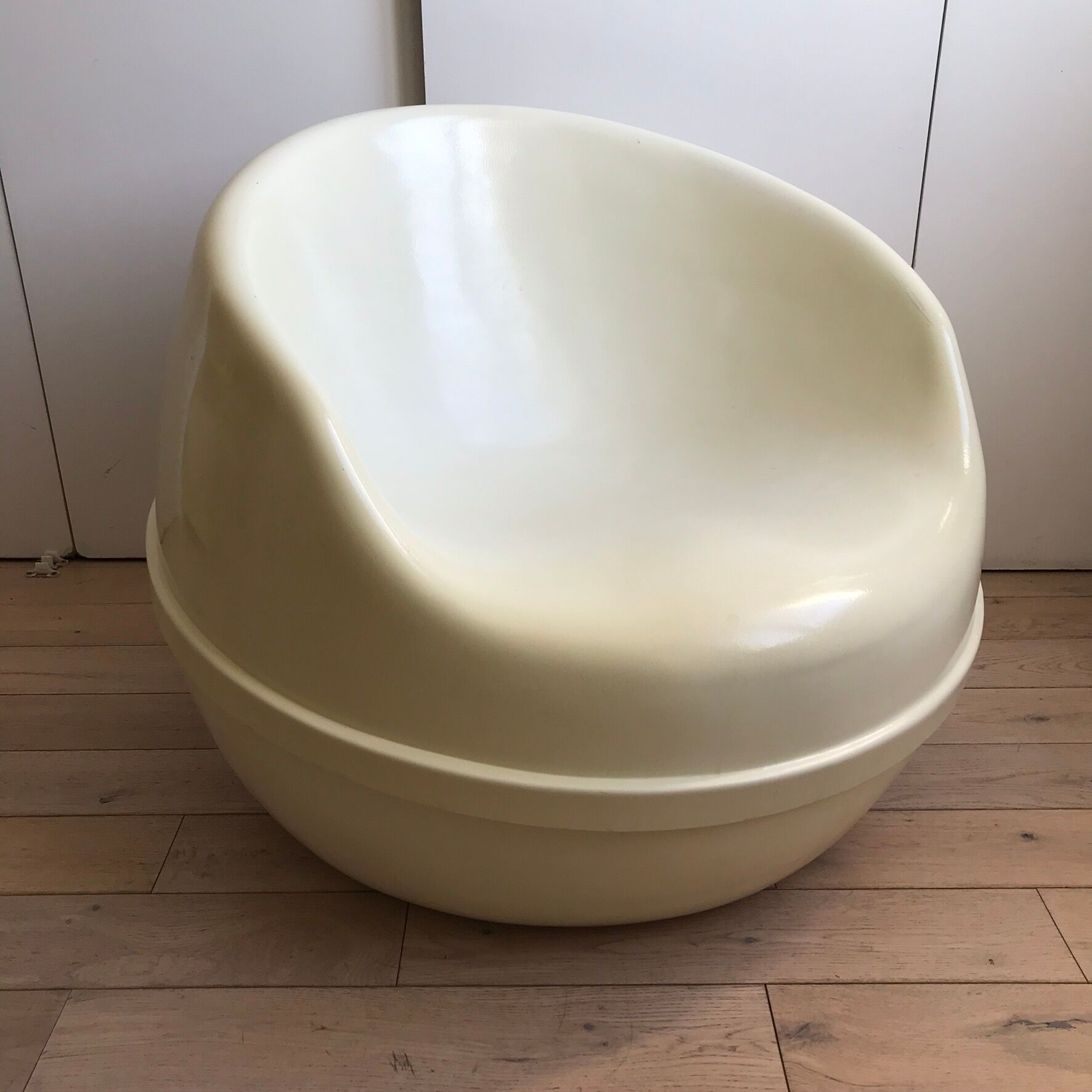 Meurop armchair, Model Tyrol 1970s