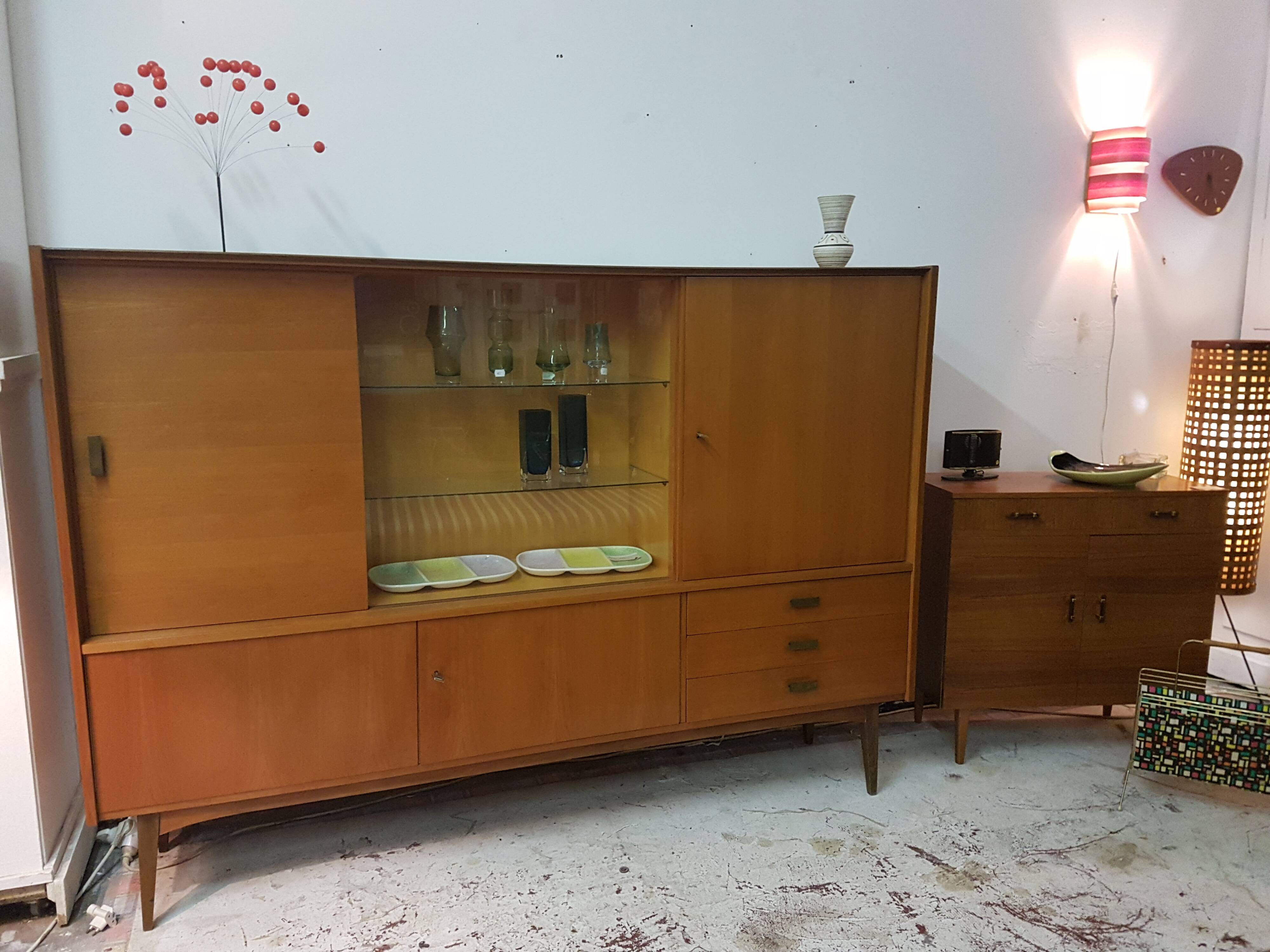 Buffet of the 1960s