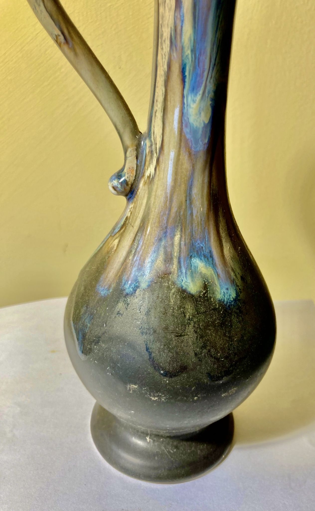Pitcher art deco signature Rhoda numbered 523