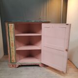 Painted wooden notch