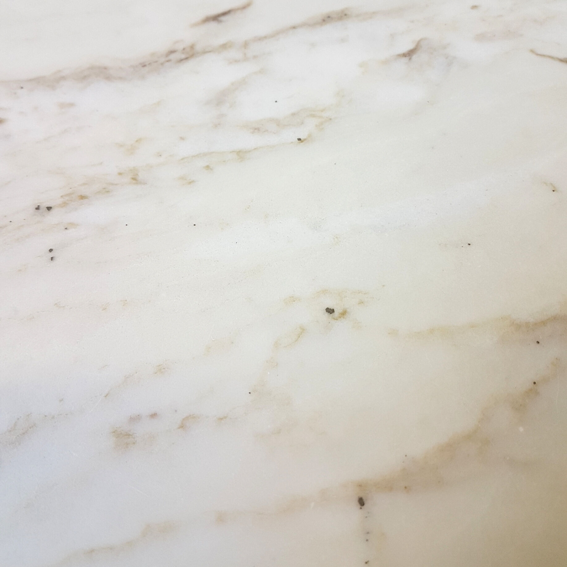 White marble square coffee table, Italy 1970s