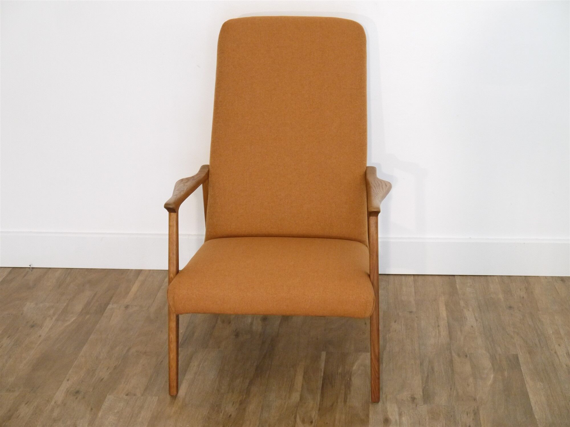 Scandinavian vintage chair in teak 1960