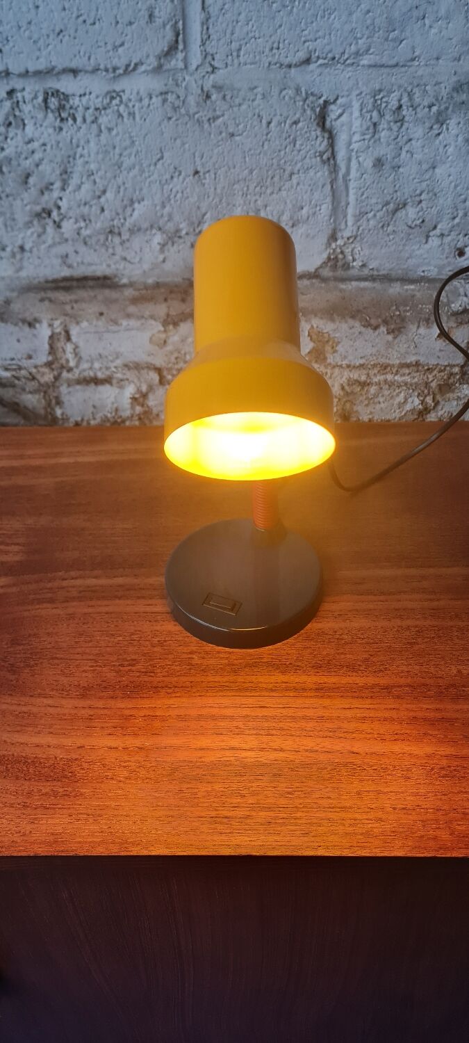 Table lamp primary color 1980