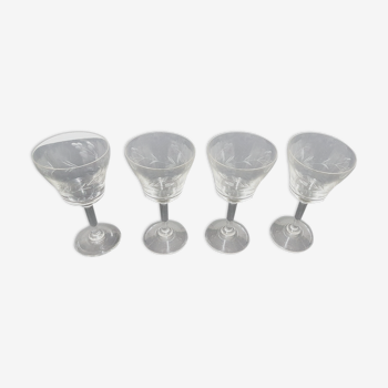 4 anciens verres de table ciselés