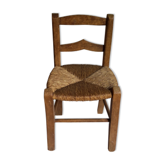 Children's chair in mulched wood Ancient folk art