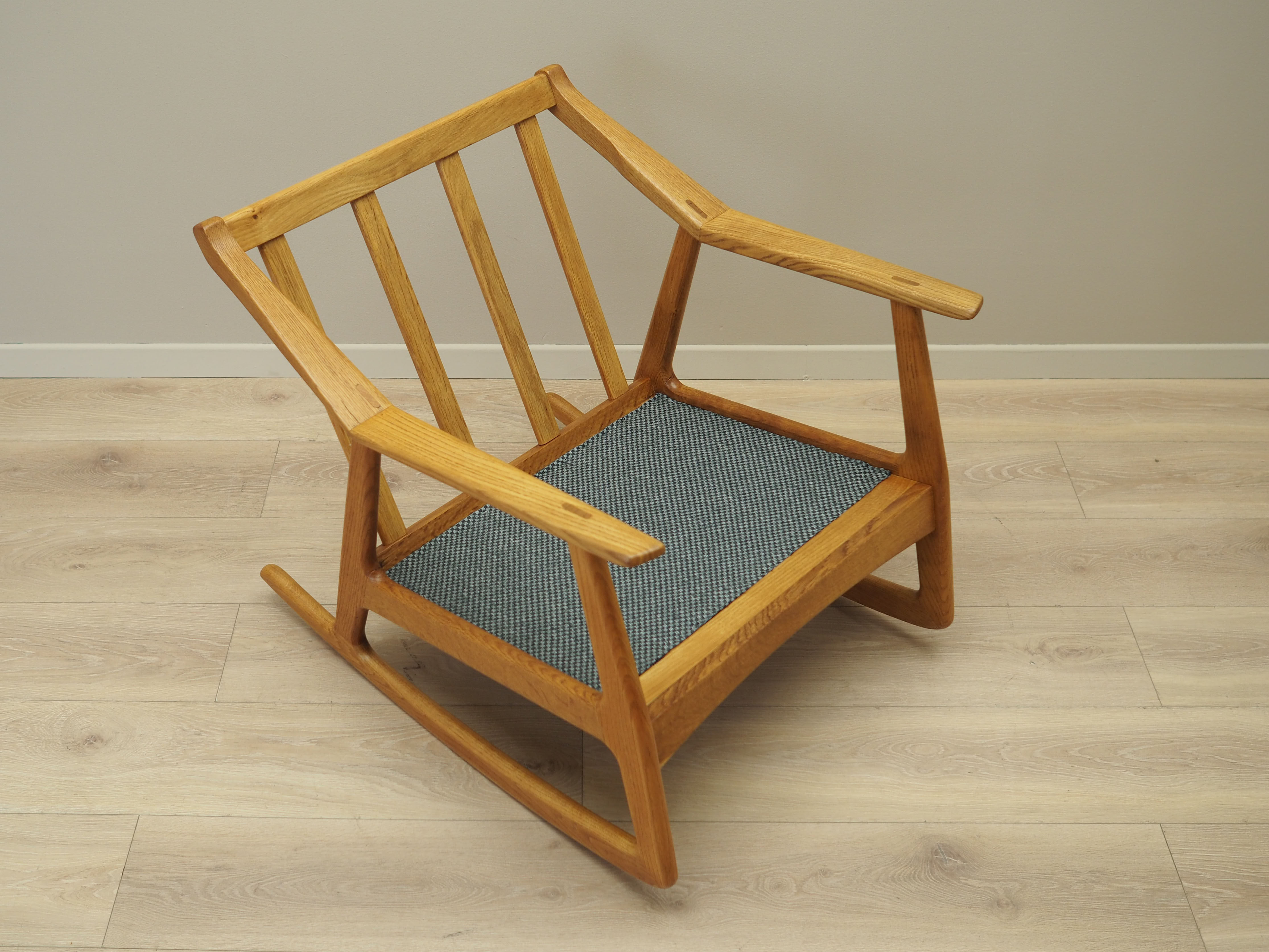 Fauteuil à bascule en chêne, design danois, années 1960, designer: H. Brockmann Petersen, production: Randers Møbelf