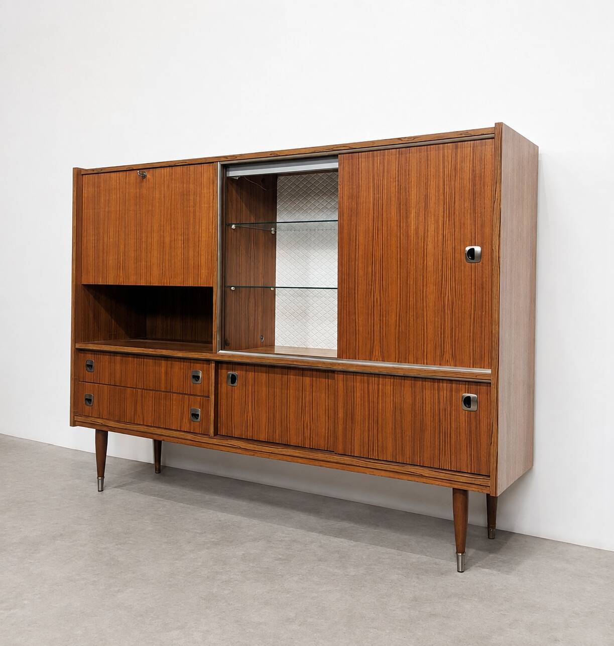 Vintage 1960s sideboard cabinet